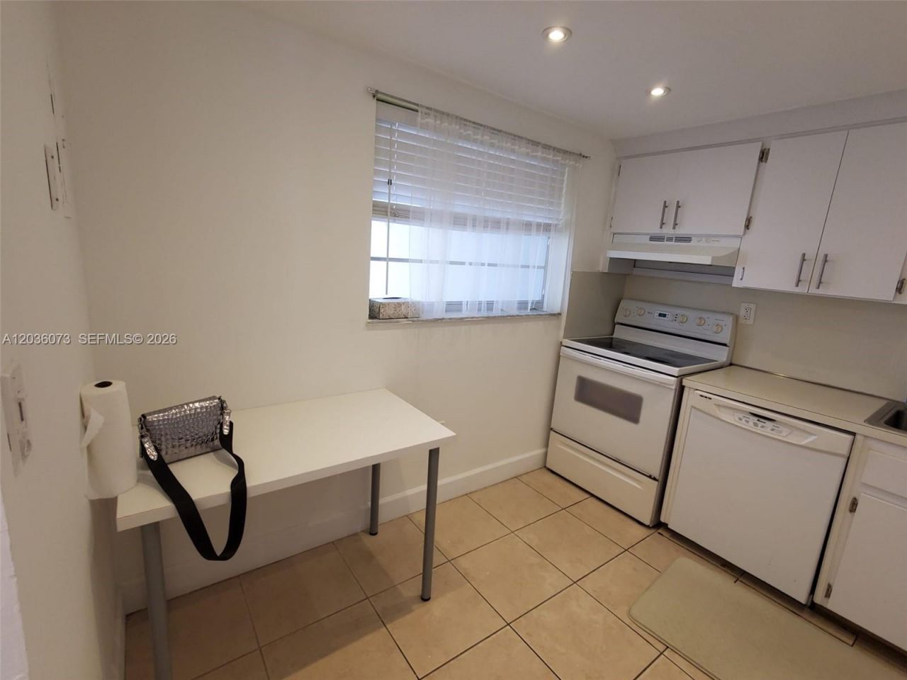 7900 Tatum Waterway Dr , Unit 502, Miami Beach, FL 33141 Photo