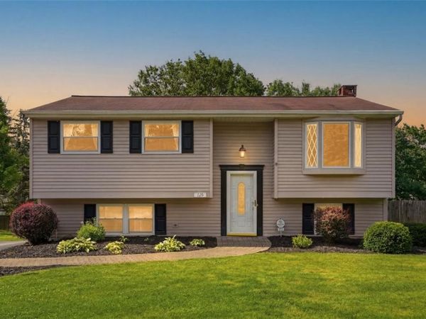 320 Sunridge Drive , Freedom, PA 15042