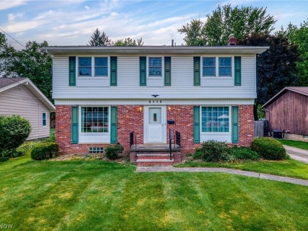 3112 Englewood Drive , Silver Lake, OH 44224