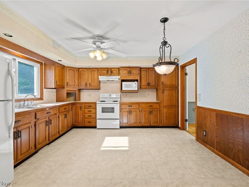3112 Englewood Drive, Silver Lake, OH 44224 Photo 13