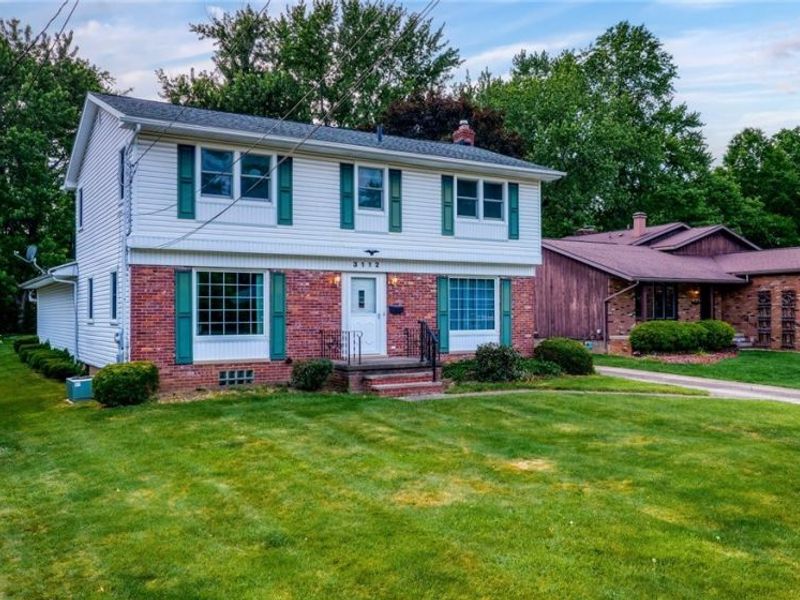 3112 Englewood Drive, Silver Lake, OH 44224 Photo 3
