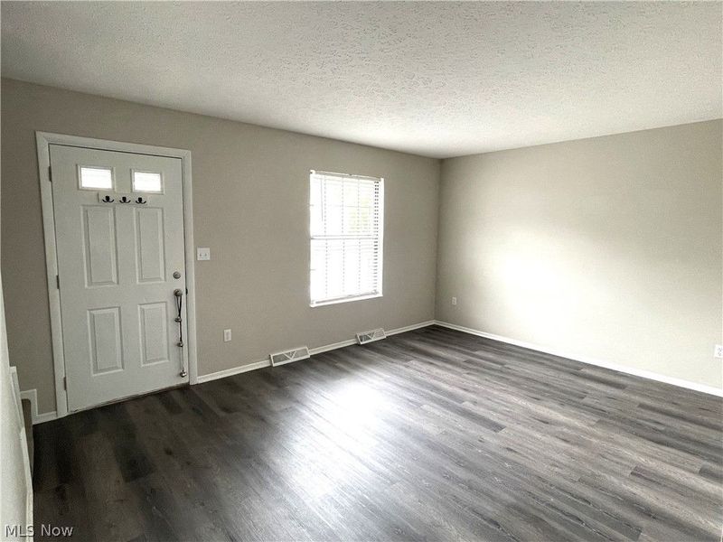 1257 Bailey Road, Cuyahoga Falls, OH 44221 Photo 7