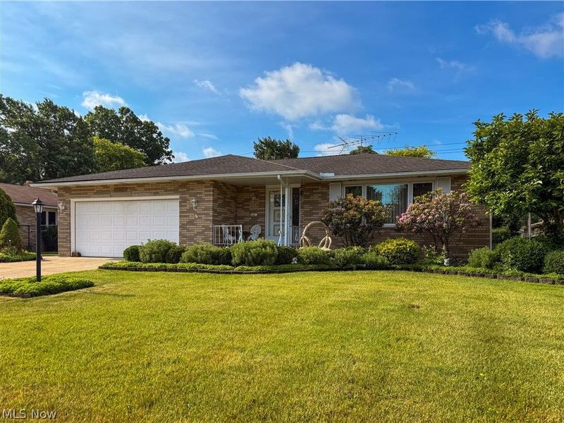 13665 Pawnee Trail, Middleburg Heights, OH 44130 Photo 1