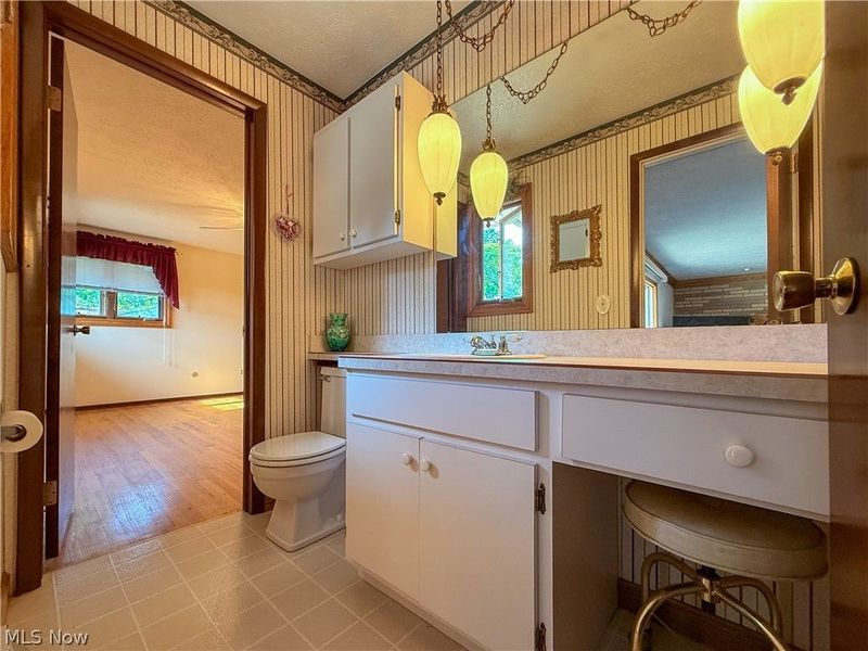 13665 Pawnee Trail, Middleburg Heights, OH 44130 Photo 17