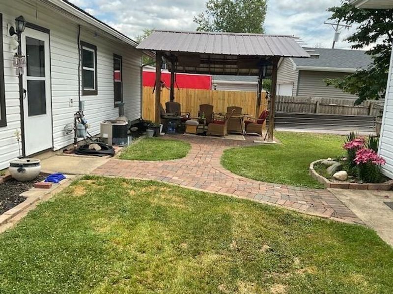 1649 Dale Ridge Road, New Carlisle, OH 45344 Photo 3