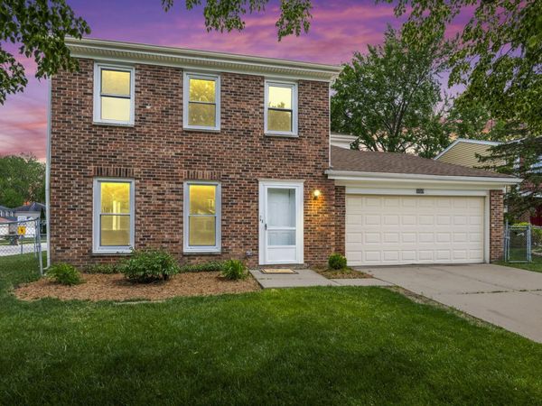 5039 Chambers Drive , Hoffman Estates, IL 60010
