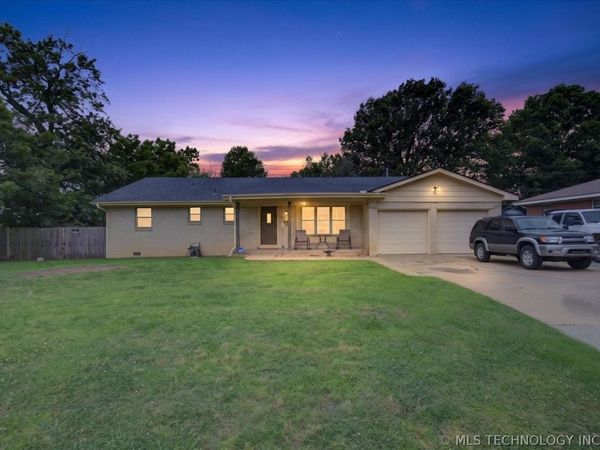 1621 Harris Drive, Bartlesville, OK 74006