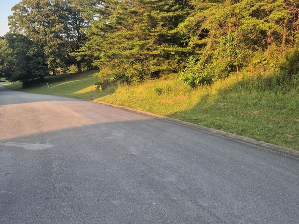 165 Glen Mar Drive, Lenoir City, TN 37772