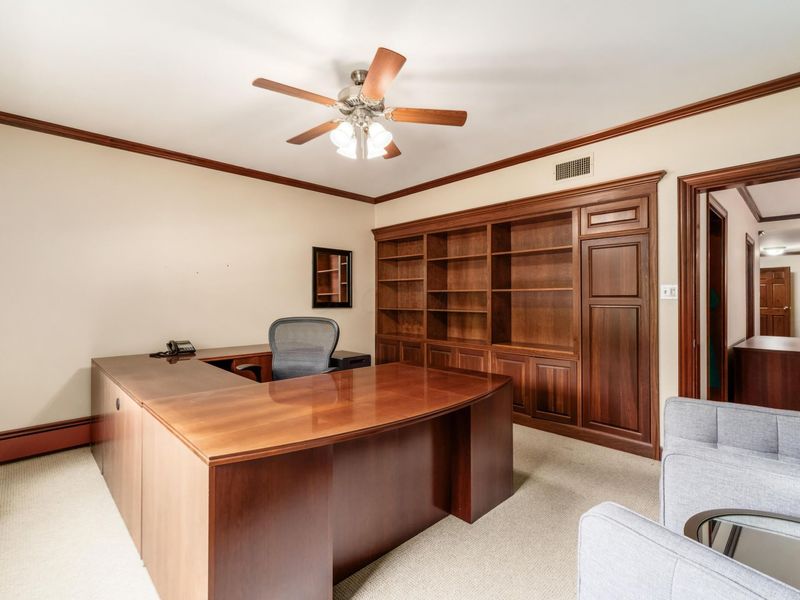 53 W 3rd Avenue, Columbus, OH 43201 Photo 13
