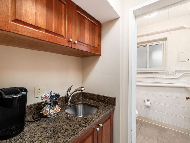 53 W 3rd Avenue, Columbus, OH 43201 Photo 32