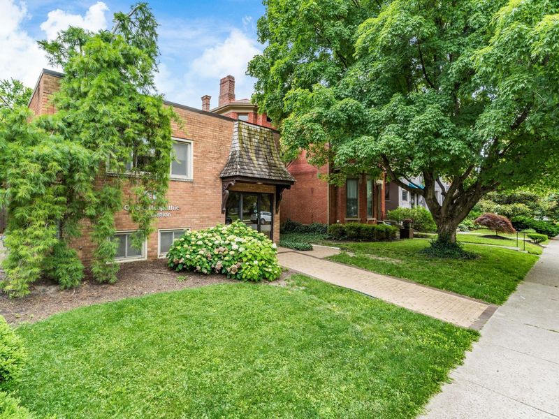 53 W 3rd Avenue, Columbus, OH 43201 Photo 4