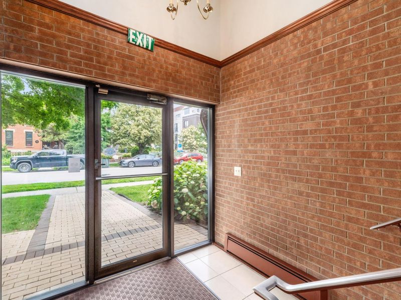 53 W 3rd Avenue, Columbus, OH 43201 Photo 5