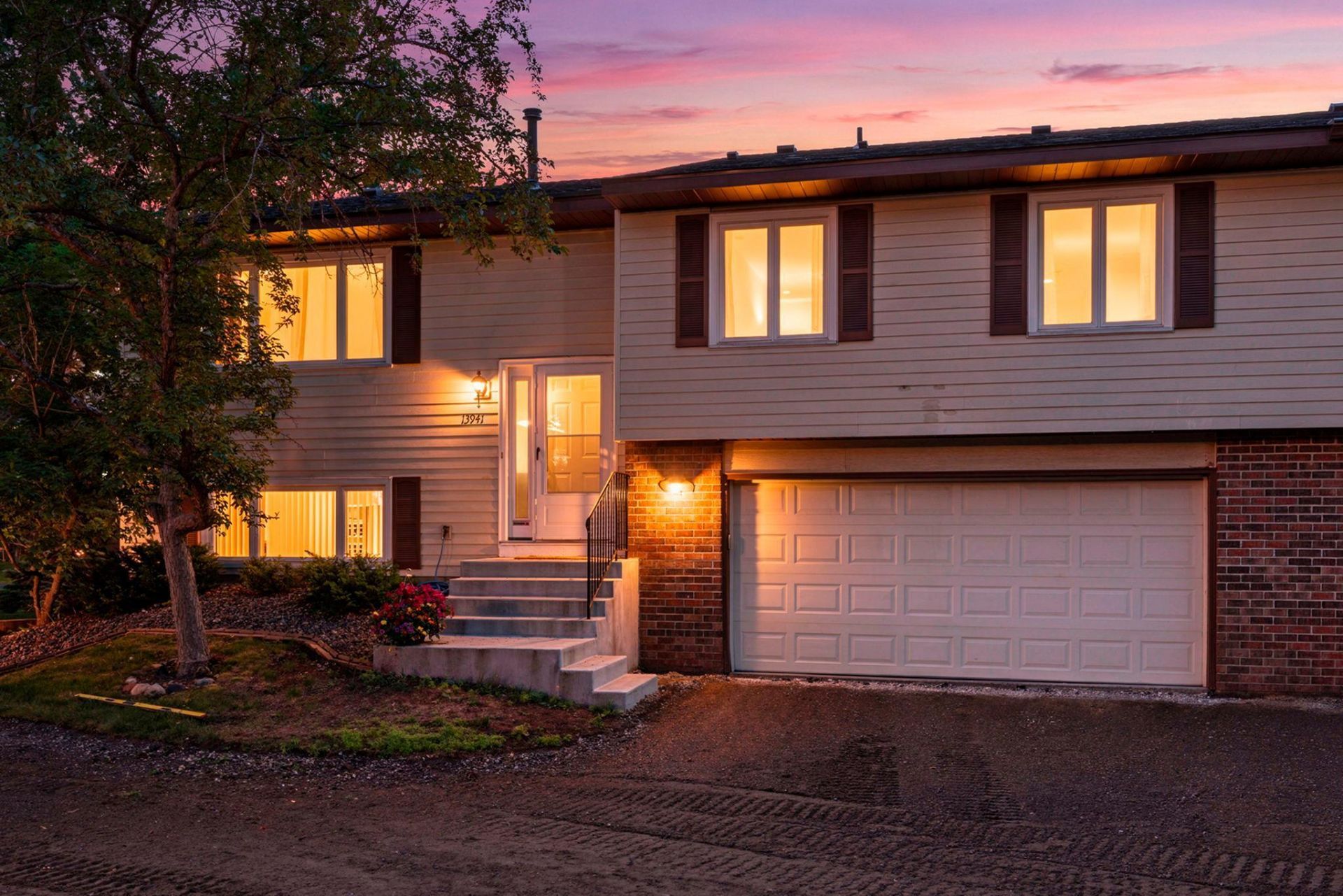 13941 Herald Court , Apple Valley, MN 55124