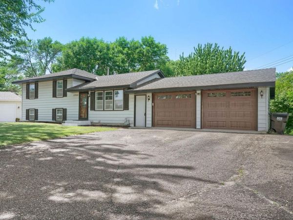 11340 Gladiola Street NW, Coon Rapids, MN 55433