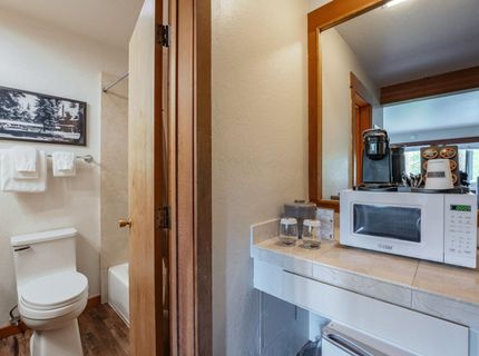 725 Granlibakken Road, Tahoe City, CA 96145 Photo