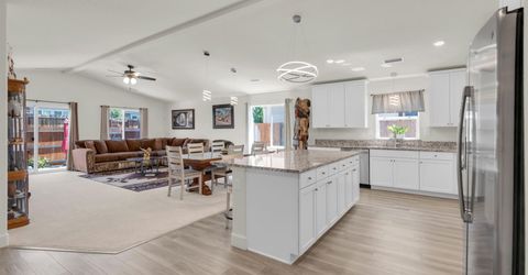 1140 Banner Peak Drive, Carson City, NV 89701 Photo