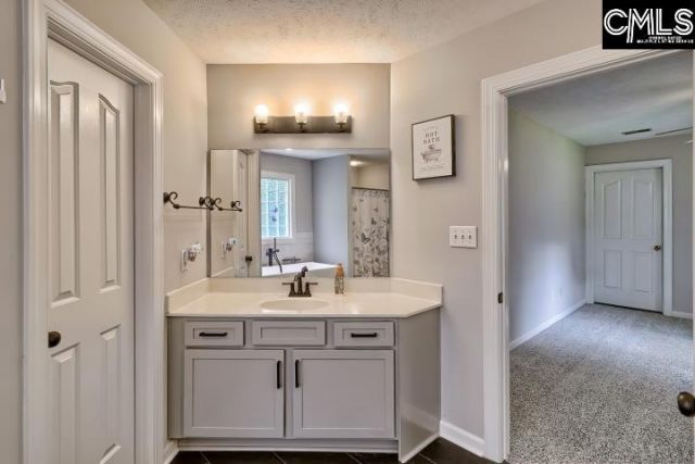 105 Leventis Lane  Photo 33