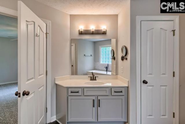 105 Leventis Lane  Photo 34