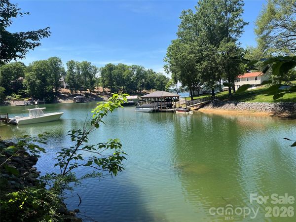 120 Sawyer Lane , Mooresville, NC 28117