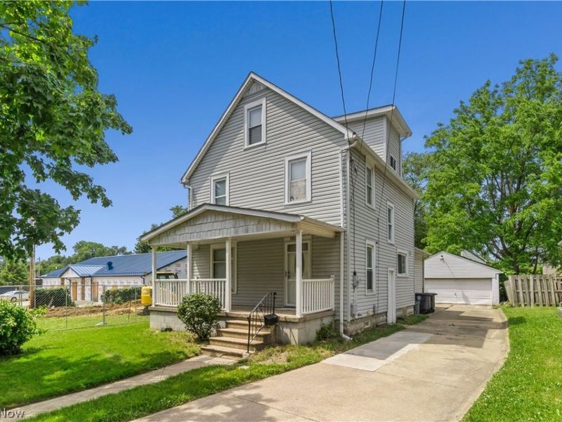 1053 Wyley Avenue, Akron, OH 44306 Photo 2