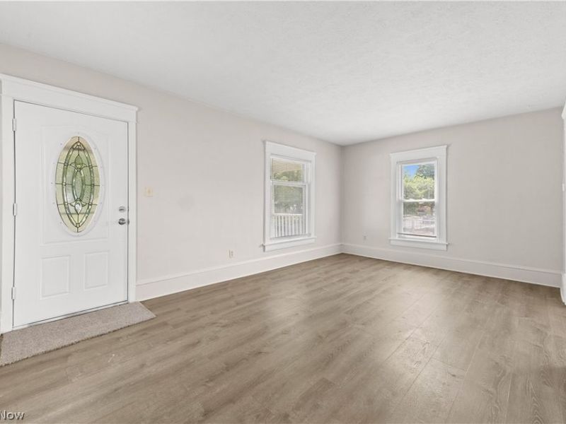 1053 Wyley Avenue, Akron, OH 44306 Photo 5