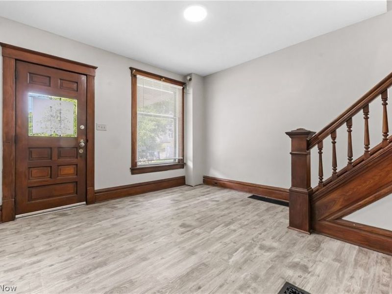 690 Upson Street, Akron, OH 44305 Photo 7