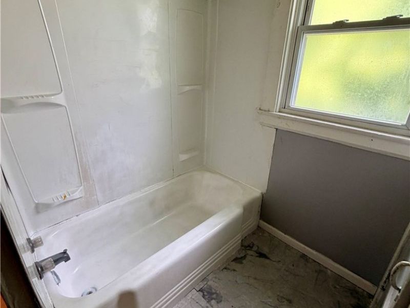 1725 Midland Avenue, Youngstown, OH 44509 Photo 9