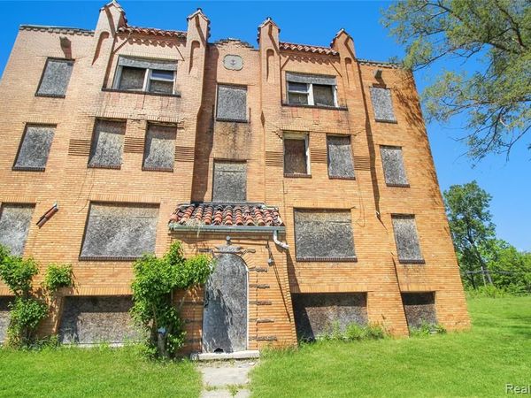 18055 Schoenherr Street , Detroit, MI 48205