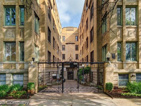 120 Seward Street , Detroit, MI 48202