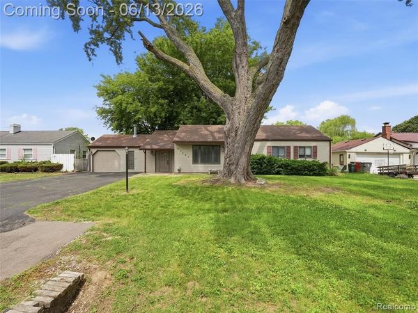 37843 Emery Street, Clinton Twp, MI 48036