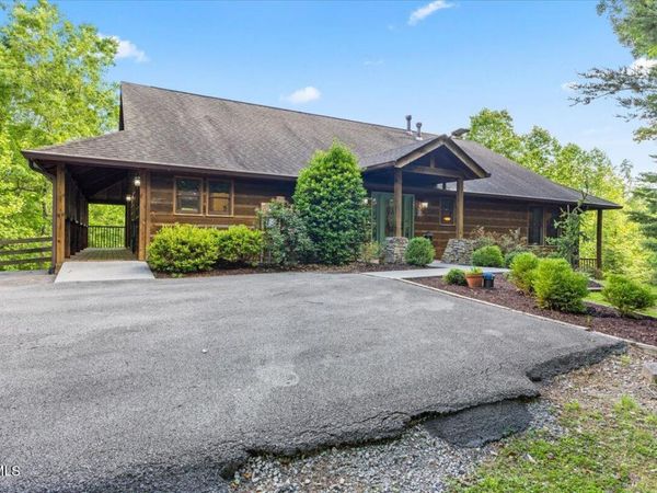 2213 Woodcock Trail, Sevierville, TN 37876