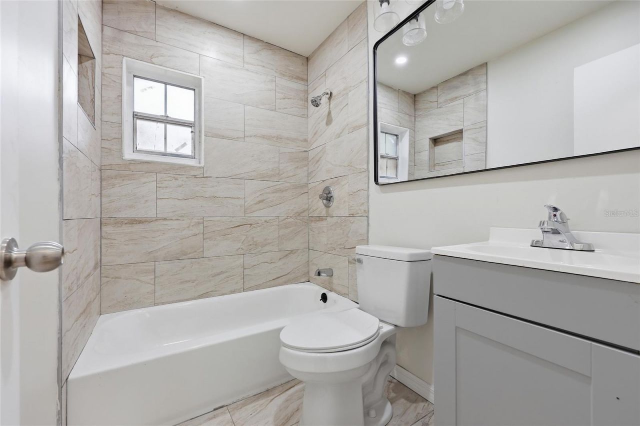 821 NE 22nd Terrace , Gainesville, FL 32641 Photo