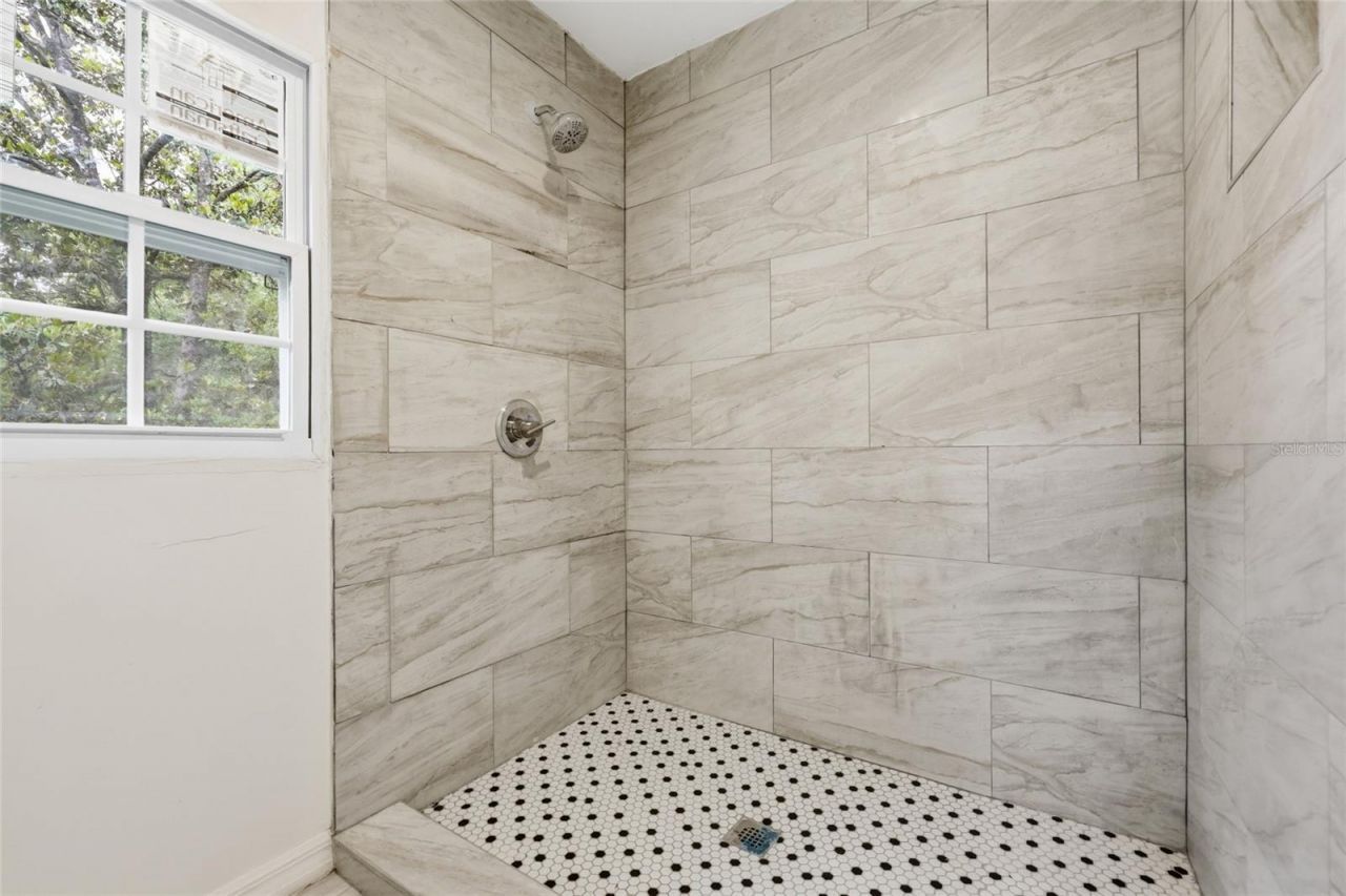 821 NE 22nd Terrace , Gainesville, FL 32641 Photo