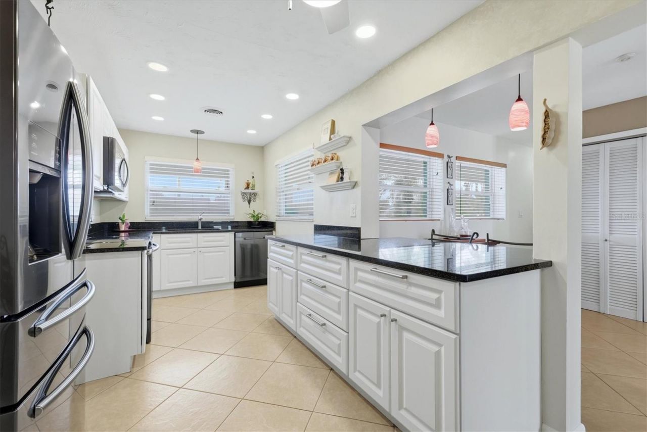 3612 S Lockwood Ridge Road, Sarasota, FL 34239 Photo