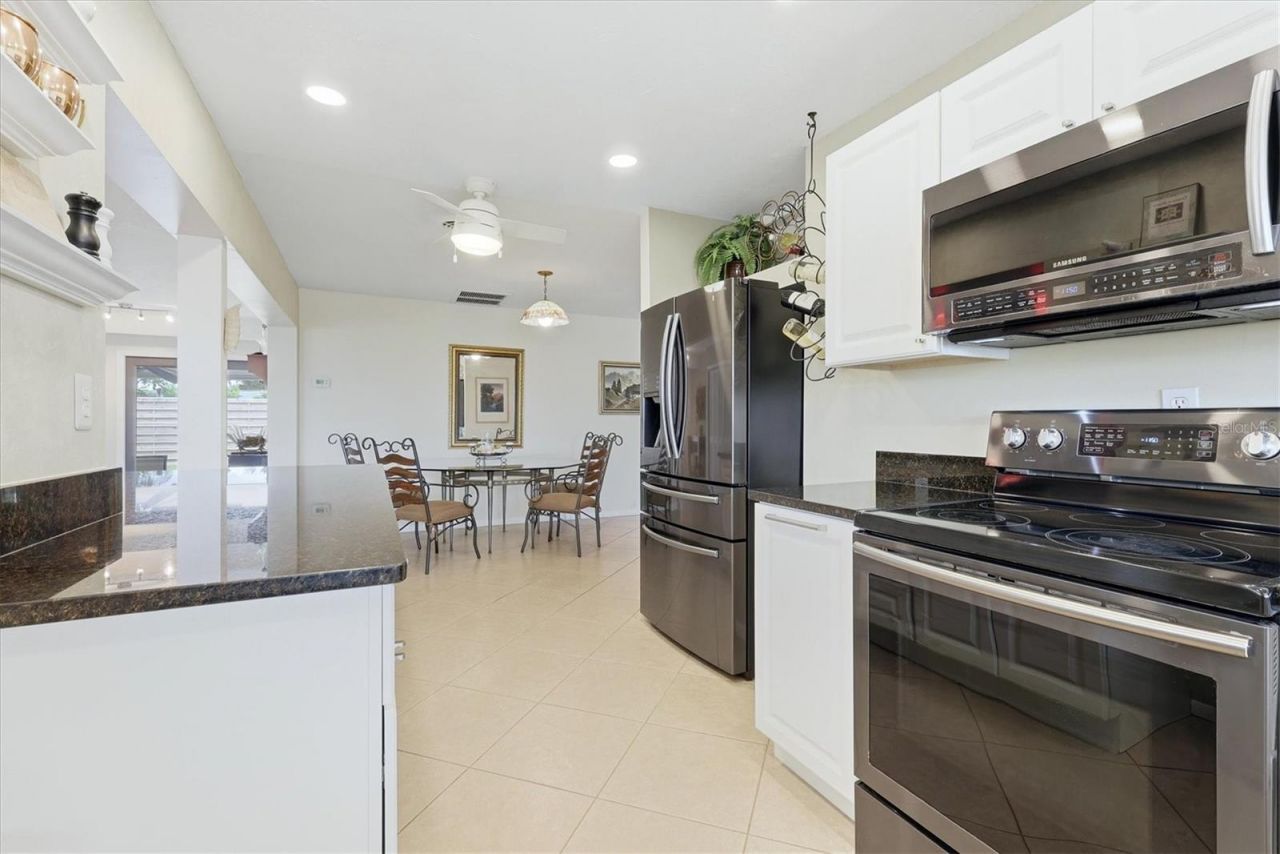3612 S Lockwood Ridge Road, Sarasota, FL 34239 Photo