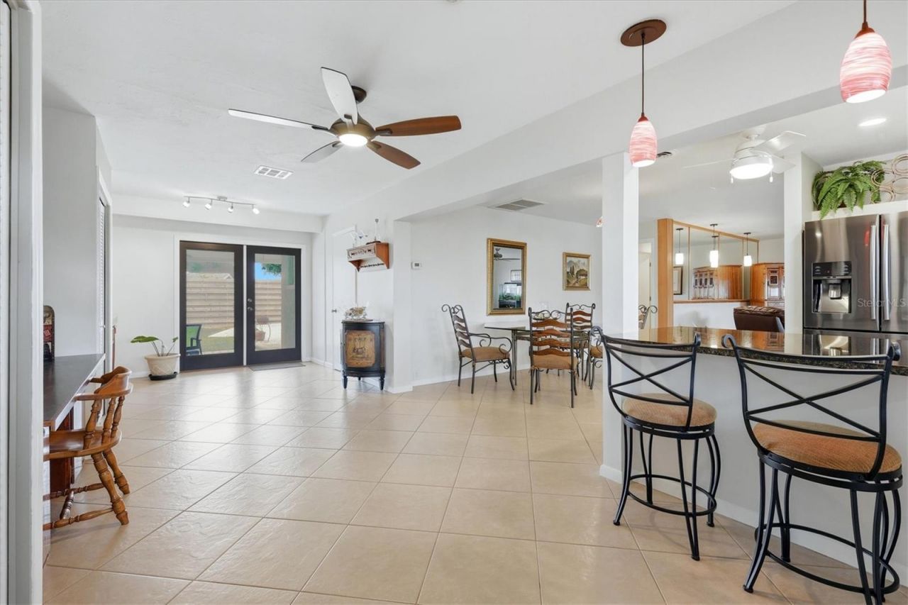 3612 S Lockwood Ridge Road, Sarasota, FL 34239 Photo
