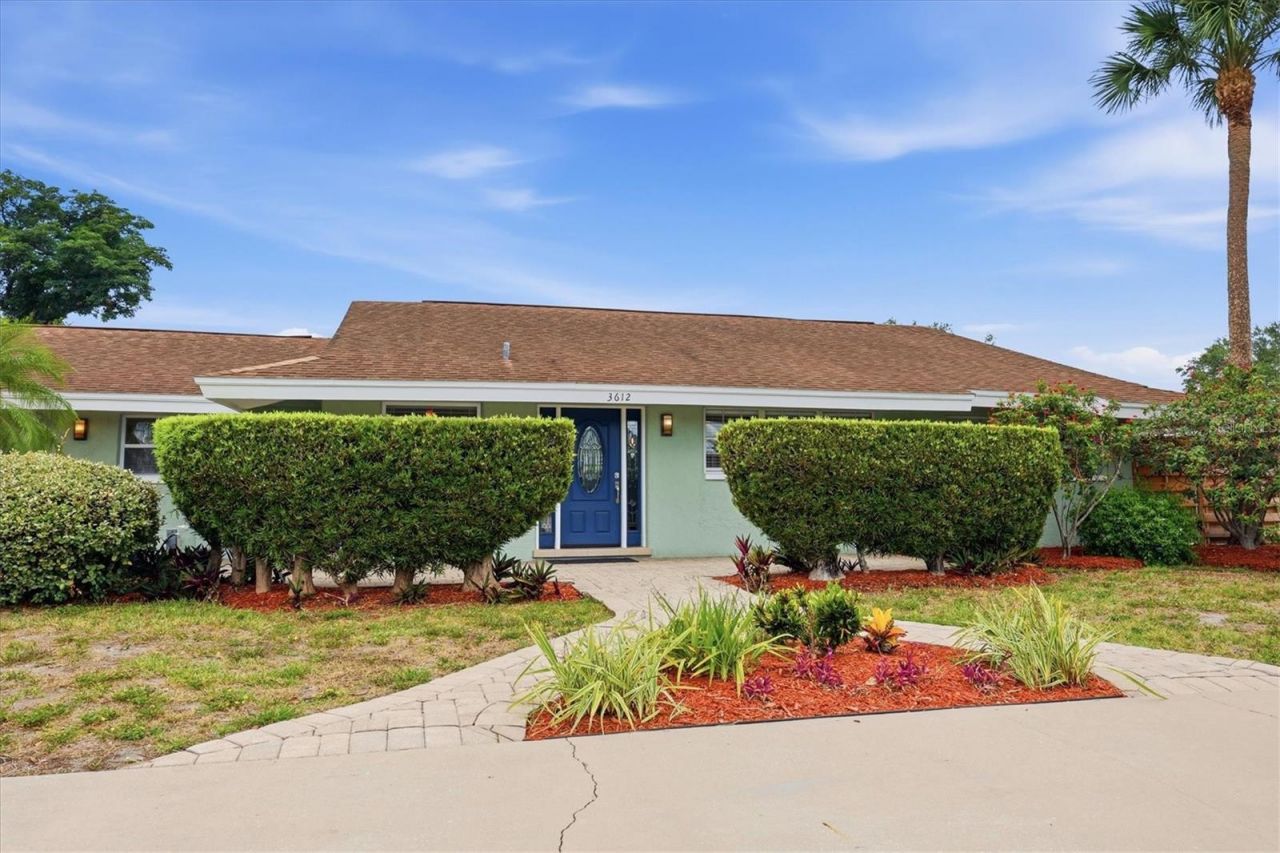 3612 S Lockwood Ridge Road, Sarasota, FL 34239 Photo