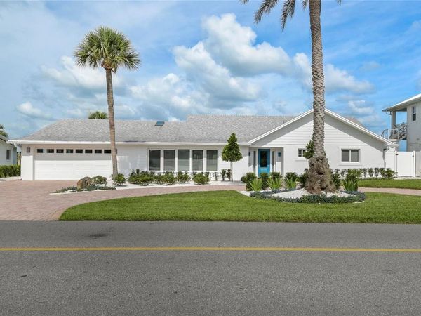 232 QUAY ASSISI , NEW SMYRNA BEACH, FL 32169