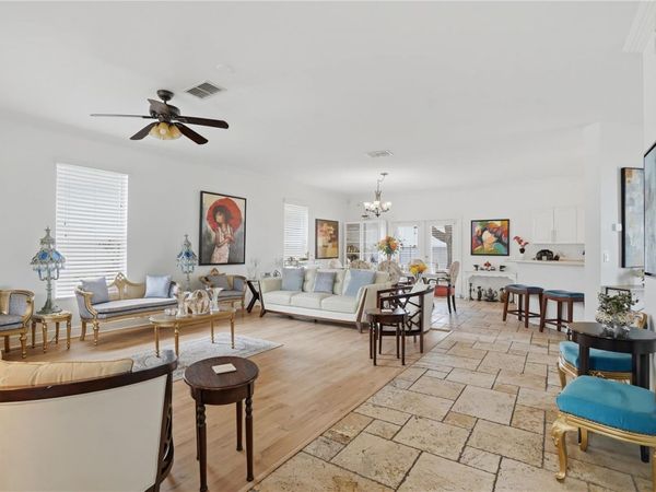 3610 W EUCLID AVENUE, TAMPA, FL 33629
