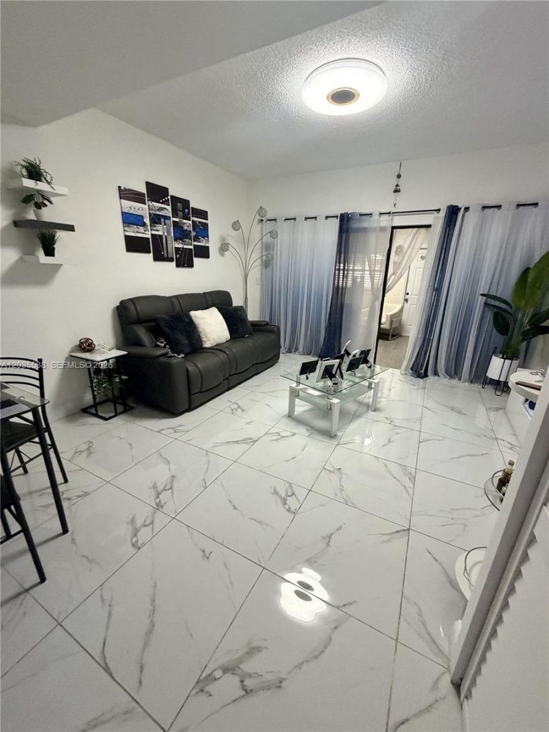 270 NW 71st Ave , Unit 4, Miami, FL 33126 Photo