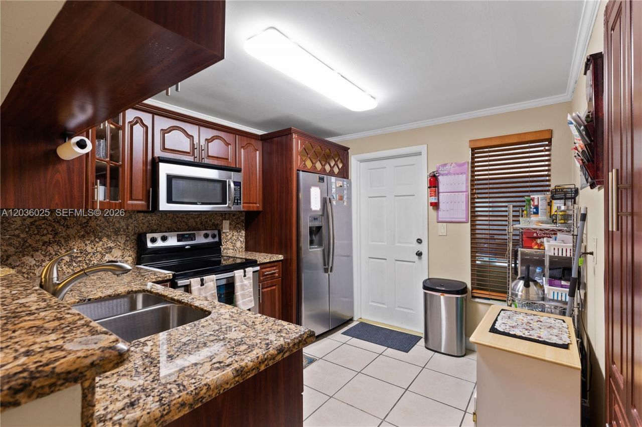 3777 NW 78th Ave, Unit 9C, Davie, FL 33024 Photo