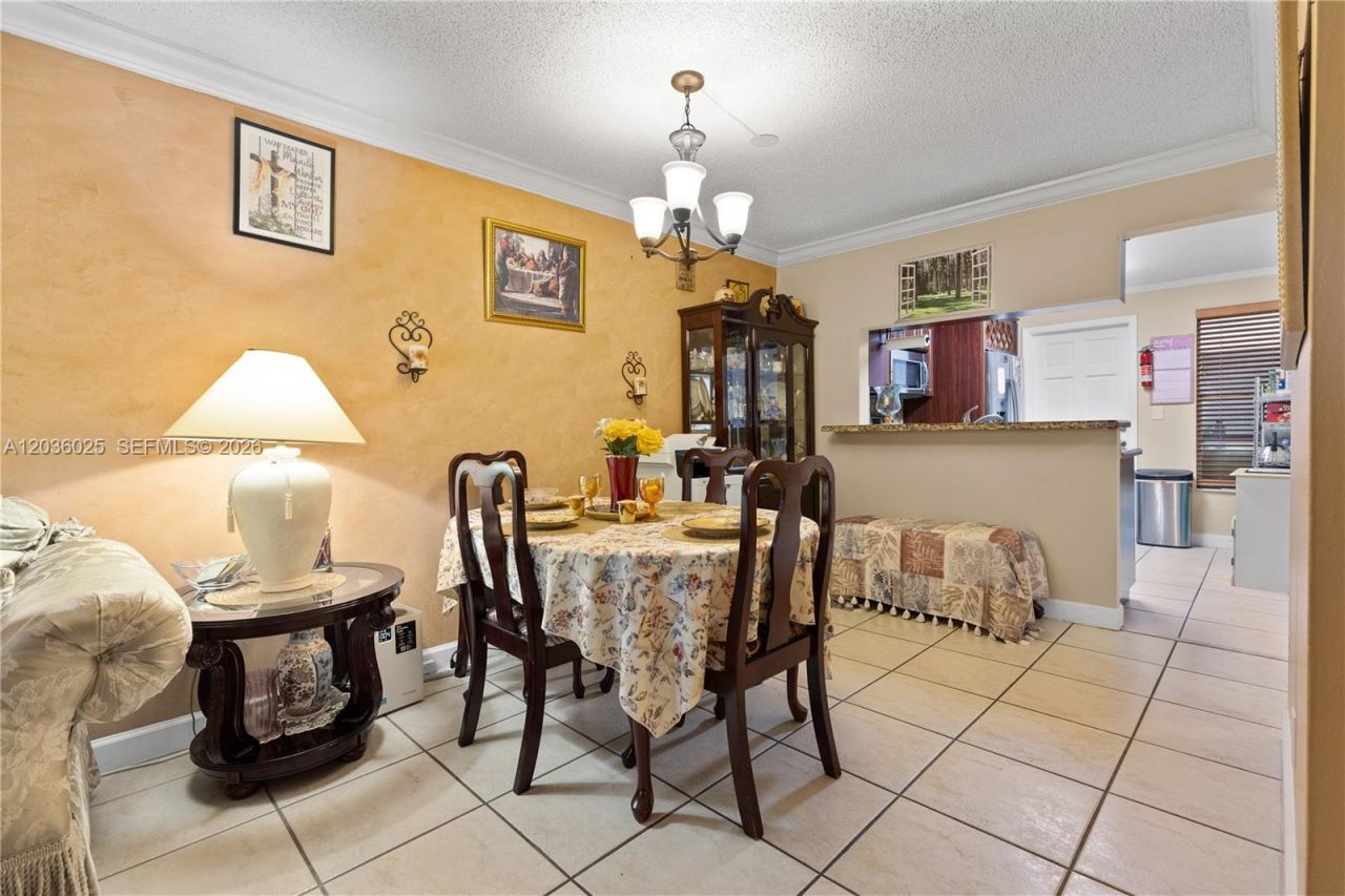 3777 NW 78th Ave, Unit 9C, Davie, FL 33024 Photo