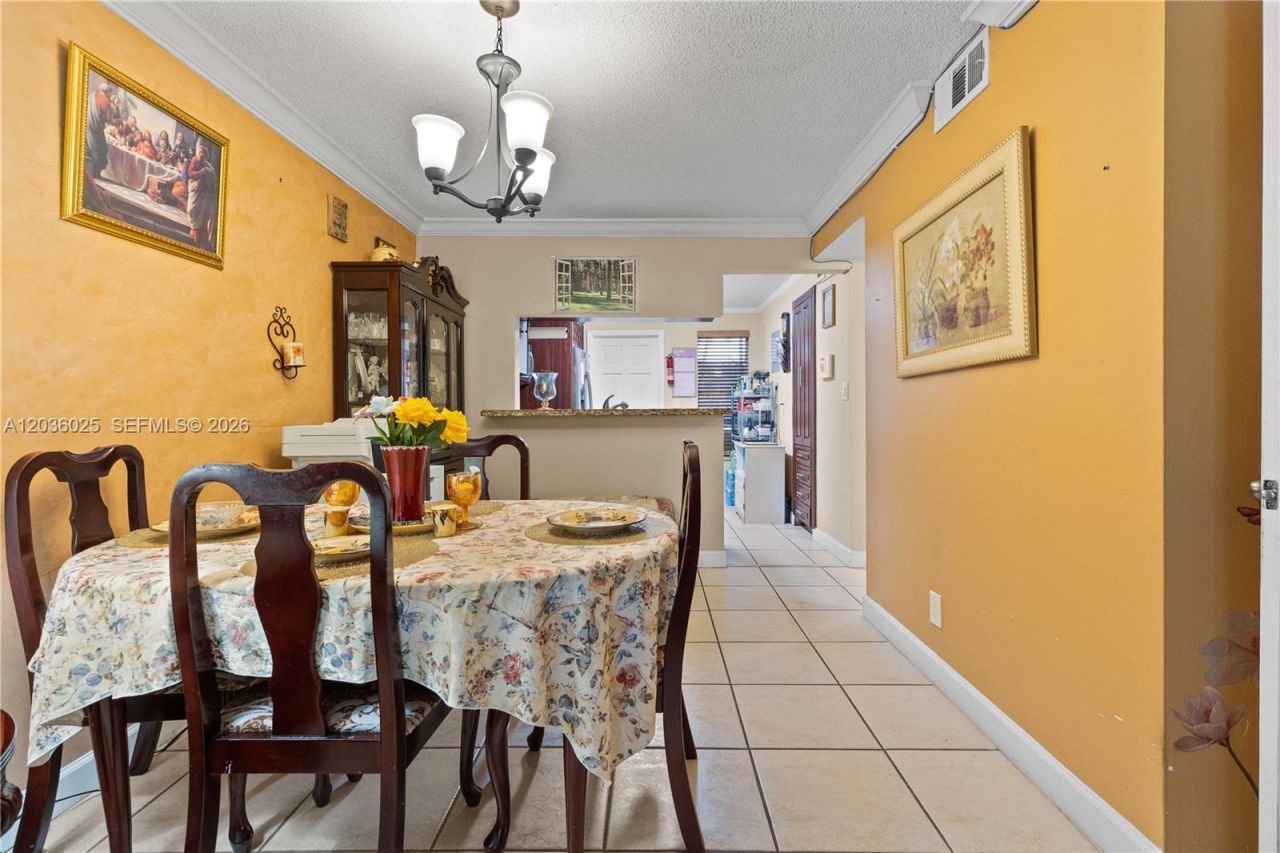 3777 NW 78th Ave, Unit 9C, Davie, FL 33024 Photo