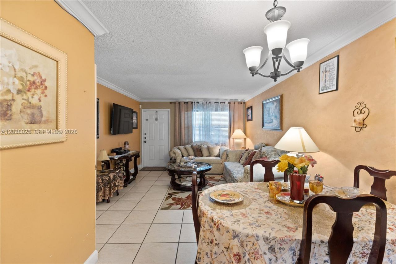 3777 NW 78th Ave, Unit 9C, Davie, FL 33024 Photo