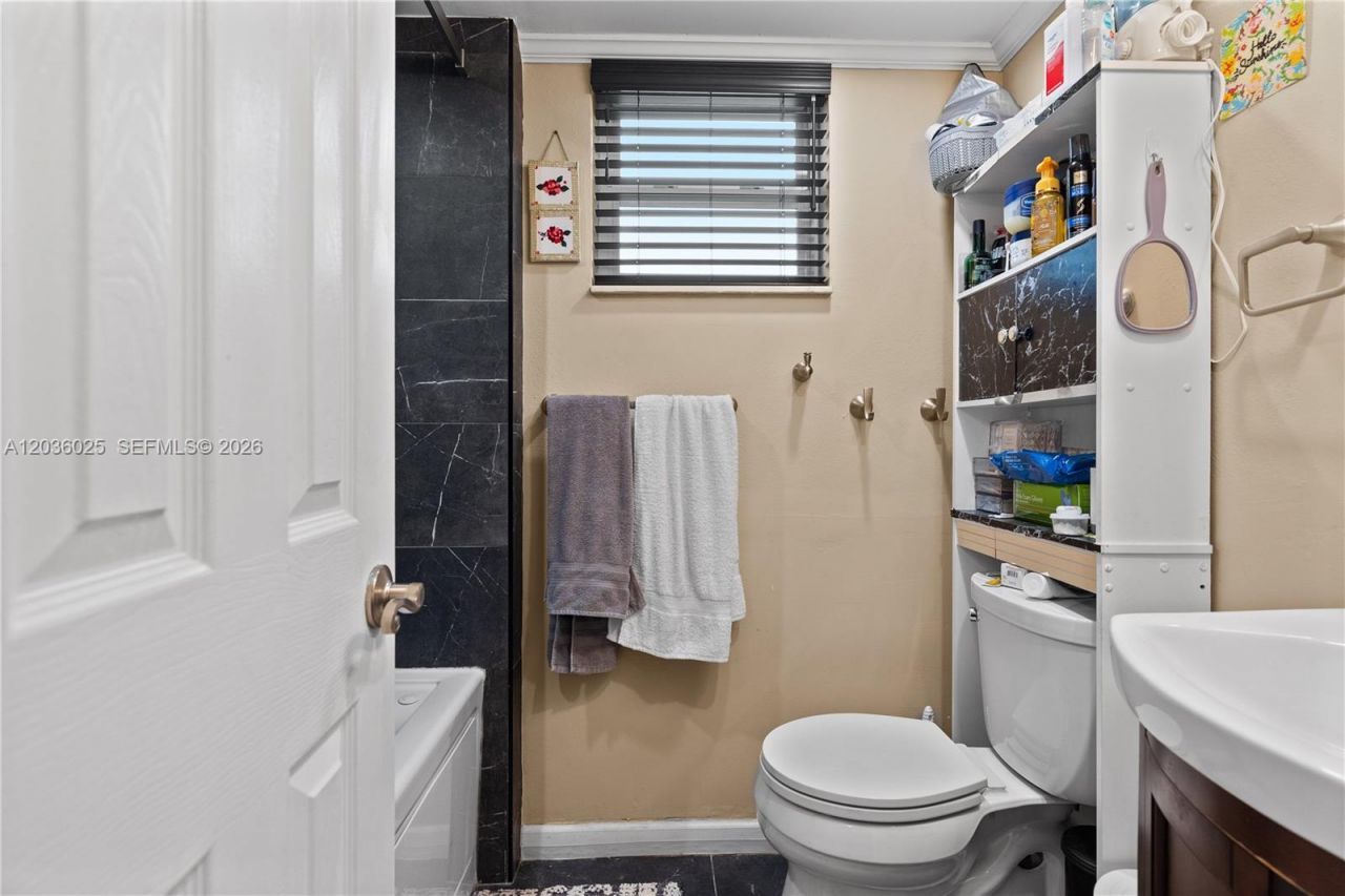 3777 NW 78th Ave, Unit 9C, Davie, FL 33024 Photo