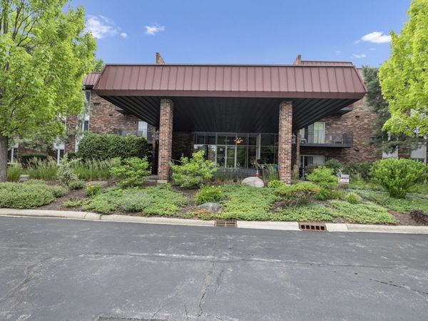 1041 W Ogden Avenue , Unit 126, Naperville, IL 60563