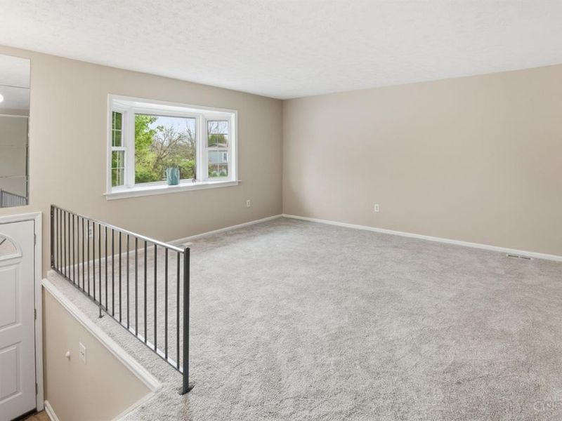 873 Tradewind Drive, Mason, OH 45040 Photo 9