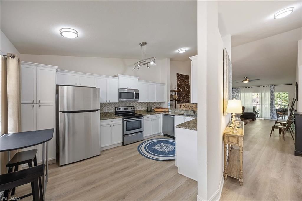 640 Luisa Ln, Unit 804-4, Naples, FL 34104 Photo