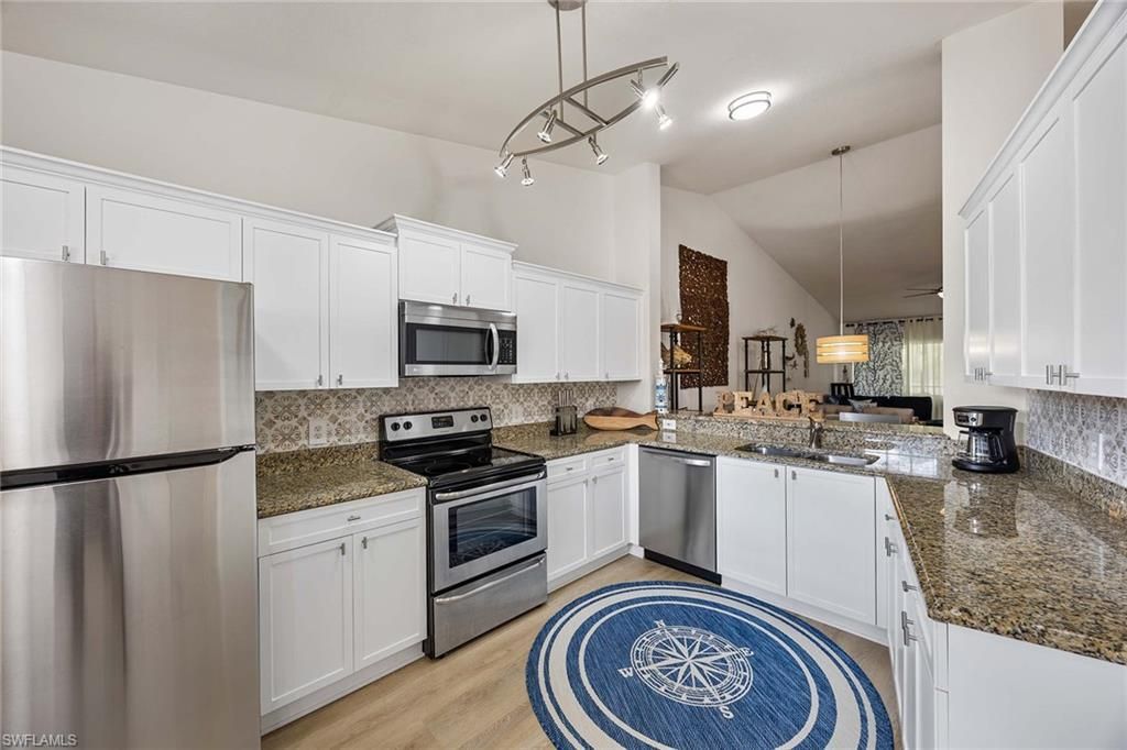 640 Luisa Ln, Unit 804-4, Naples, FL 34104 Photo