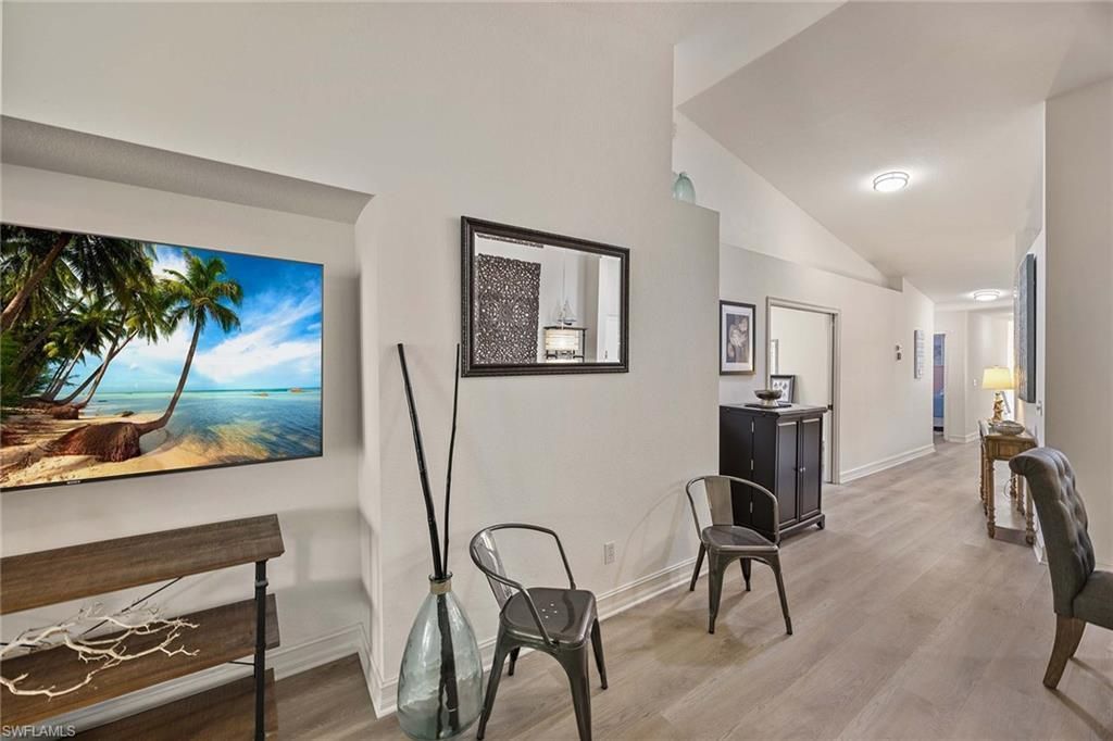 640 Luisa Ln, Unit 804-4, Naples, FL 34104 Photo